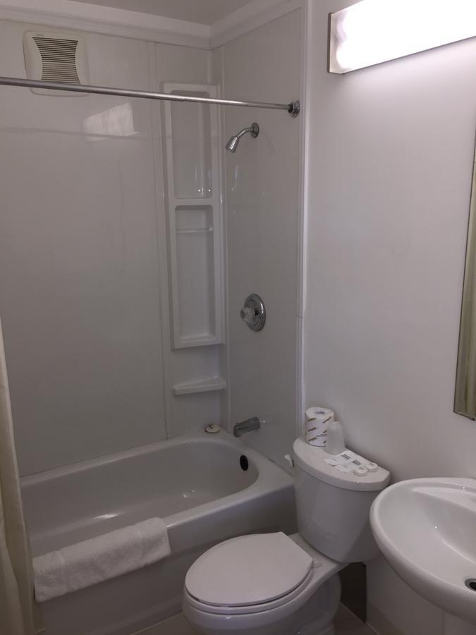 Voyageur Motel Thunder Bay Eksteriør bilde